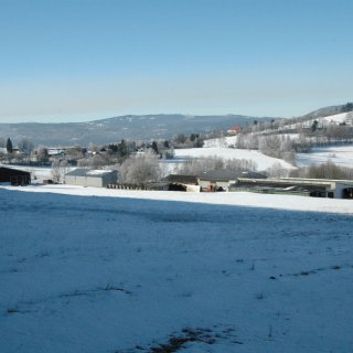  – pohled na kavrlické stáje v zimě